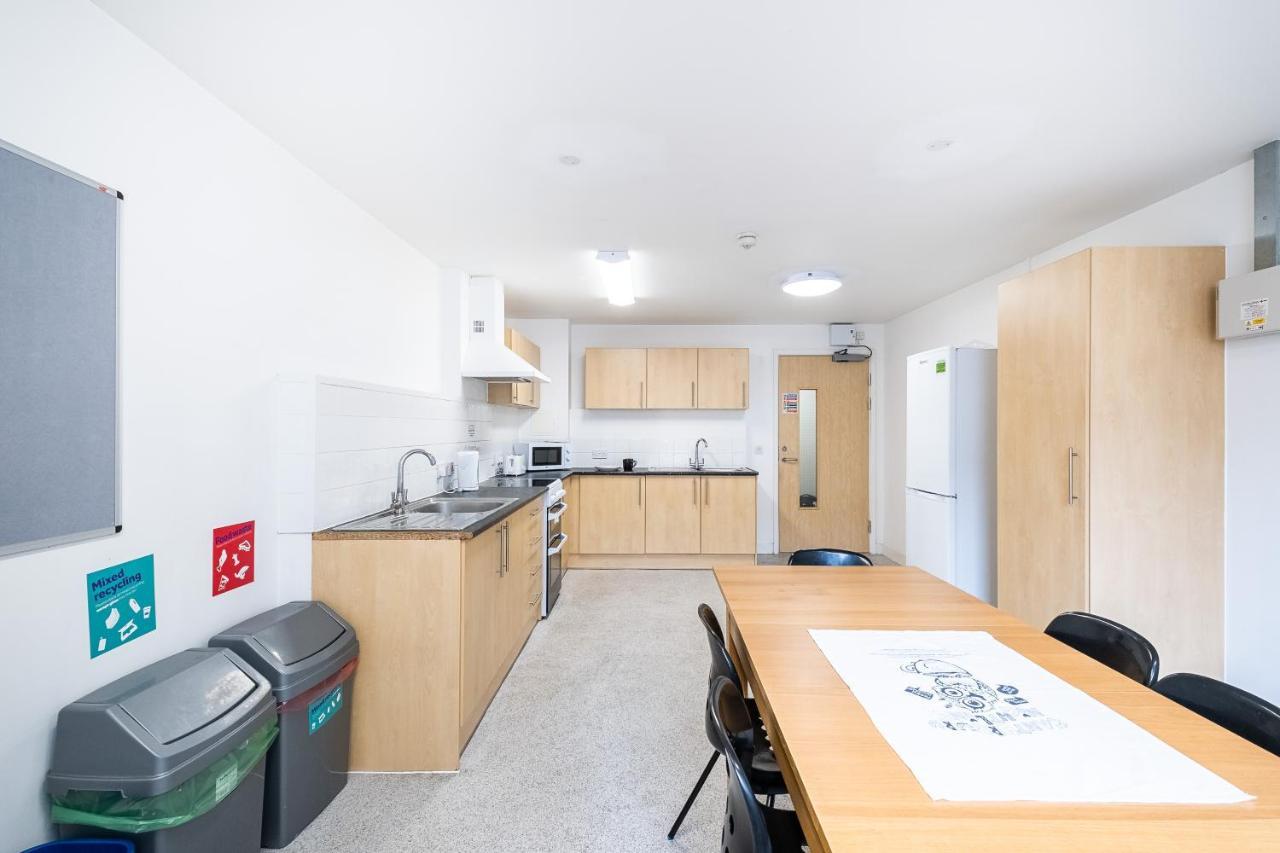 1 Night Free Comfortable Ensuite Rooms, Gillingham - Sk Hoo Экстерьер фото